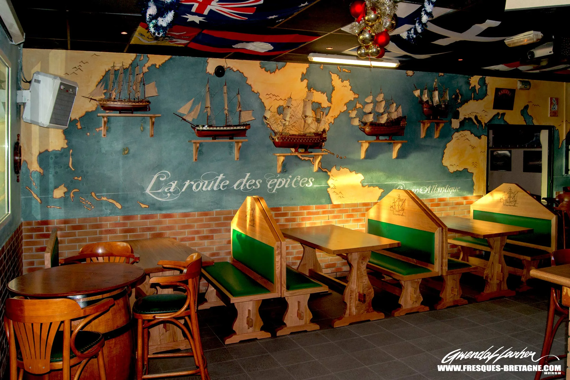 Fresque murale nautique représentant une course de voile de Roscoff à Lisbonne, bar-restaurant en Bretagne